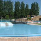 Una de las piscinas del polideportivo municipal de Valencia de Don Juan.