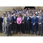 Marcos, en el centro, en la clausura del curso. NACHO GALLEGO