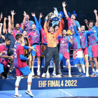 El Barcelona de balonmano levanta un nuevo título de Champions. ULRICH HUFNAGEL