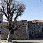 La Casa del Parque del Torreón es uno de los símbolos principales de Puebla de Lillo. Se trata de una bella construcción que ha sido testigo de cómo han ido cambiando el paisaje, las casas y la gente de su pueblo a lo largo de la historia. Tiene exposició