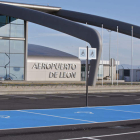 El aeropuerto de León cuenta con modernas instalaciones infrautilizadas y con un potencial que precisa un nuevo revulsivo.