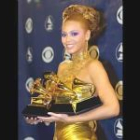 Beyoncé Knowles acaparó cinco de los seis galardones a los que aspiraba convirtiéndose en la reina de los Grammy.