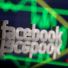 Facebook dijo que ha detectado que los que divulgan spam utilizaban cada vez más contenidos políticos sensacionalistas.