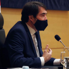 Juan Carlos Suárez-Quiñones comparece ayer ante la comisión de Economía y Hacienda. R. GARCÍA