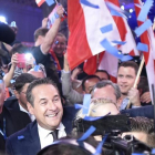 Heinz-Christian Strache celebra el éxito de la ultraderecha en la noche electoral, en Viena.