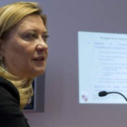 La consejera de Hacienda, Pilar del Olmo, presenta la Campaña de Renta 2010.