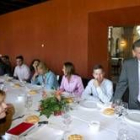 Fermín Carnero presentó el cuarto Congreso en una comida-despedida con los periodistas de Valladolid