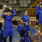 El Abanca Ademar regresará a los entrenamientos el próximo lunes en el Palacio. FERNANDO OTERO