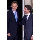Blair y Aznar ante el 10 de Downing Street