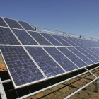 Imagen de archivo de un parque solar ya instalado en la comarca del Bierzo. L. DE LA MATA