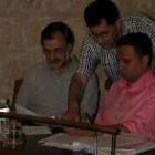 Ignacio Robles, José Manuel Frade y Joaquín Otero en un momento de la comisión en las Cortes