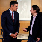 El presidente del Gobierno en funciones, Pedro Sánchez, y el líder de Unidas Podemos, Pablo Iglesias.