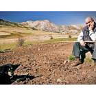Con José Álvarez, ‘Molina’, pastor de Salce, el equipo grabó la que probablemente sea la última ‘vecera’ (pastoreo comunitario) de la provincia de León.