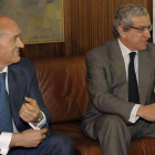Evaristo del Canto, presidente de Banco Ceiss, y Braulio Medel, presidente de Unicaja Banco.
