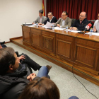 Canedo, Arias, Cubelos y Rey en la mesa presidencial del pleno del Consejo celebrado ayer.