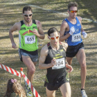 Álex (655) en el grupo de cabeza de la carrera junto a Meneses (104)  y Serrano (559).