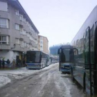 Los autobuses, en Bembibre, dispuestos a salir hacia Madrid