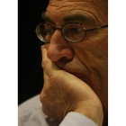 El escritor malagueño Juan Madrid visitó León en fechas recientes