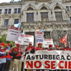Trabajadores de Coca-Cola de la planta de Colloto en Asturias