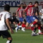 Valió el gol de Recamán para sumar la primera victoria del Bembibre en La Devesa