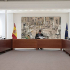 El presidente del Gobierno español, Pedro Sánchez (c), preside una nueva reunión del Comité de Gestión Técnica del Coronavirus. JOSÉ MARÍA CUADRADO