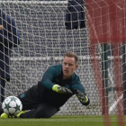 Ter Stegen durante un entrenamiento