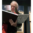 El creador Eduardo Arroyo inaugura hoy la exposición.