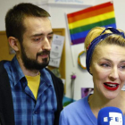 ‘Roma Cabaret’ atiende a los medios junto al portavoz de Orgullo Vallekano David Molina. J.P.GANDUL