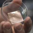 Material de grafeno producido en un laboratorio y que ahora centra el trabajo de esta investigadora asturiana.
