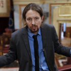 El líder de Podemos, Pablo Iglesias, en el hemiciclo del Congreso de los Diputados. FERNANDO ALVARADO