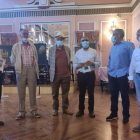 Calvo y Bal con sus equipos ayer, en la reunión entre el Gobierno y Cs. JOSE MARIA CUADRADO JIMENEZ