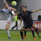 El equipo oscense adelantó a la Deportiva en la clasificación. MARCOS