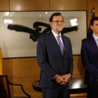 Mariano Rajoy y Albert Rivera posan antes de la reunión en el Congreso, el 3 de agosto.