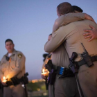 Agentes de policía que formaron parte del dispositivo de Las Vegas, en un acto conmemorativo.
