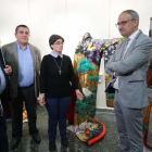 Antolín de Cela, José Luis Feliz, Antonia María Cabello y Olegario Ramón, en la exposición   L. DE LA MATA