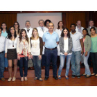 Equipo de Atención Primaria y docentes con la decena de enfermeros y médicos internos residentes.