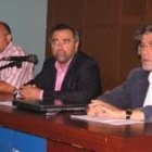 Tomás Gallego, José Miguel Palazuelo y Luis Carnicero durante la inauguración del curso