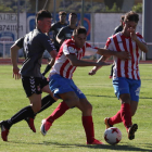 El Atlético Bembibre se llevó el Trofeo Villarejo. ANA F. BARREDO