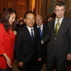 Majo recibe a Wen-bin Yu y sus acompañantes. RAMIRO