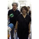 Elizo y Marcelo Expósito, antes de la reuníón de ayer. J. J. GUILLÉN