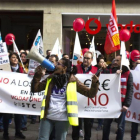 Protesta por el ERE de Vodafone que puede acabar con el despido de 1.200 personas en toda España.