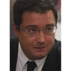 Óscar López.