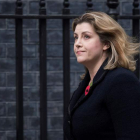 La diputada británica Penny Mordaunt llega al 10 de Downing Street en Londres. ANDY RAIN