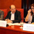 Los directores de Catalunya Ràdio, Saül Gordillo, y de TV-3, Vicent Sanchis, y la presidenta de la CCMA, Núria Llorach, en el Parlament.