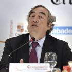 El presidente de la CEOE, Juan Rosell, durante su participación esta mañana en el Foro Económico organizado por el diario El Norte de Castilla.