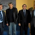 Manuel Parrondo, Miguel Martínez, Javier Martínez y Alberto Balboa durante un receso de la reunión