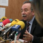 Saavedra, ayer en una rueda de prensa en la sede del partido