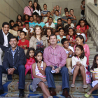 La ya tradicional foto de familia en el acto de bienvenida organizado por la Diputación.
