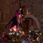 Un momento de la procesión de El Encuentro, celebrada en la tarde de ayer por las calles bañezanas