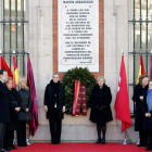 Representantes de las instituciones y de las asociaciones de víctimas durante el homenaje a los fallecidos en el 11-M. MARISCAL